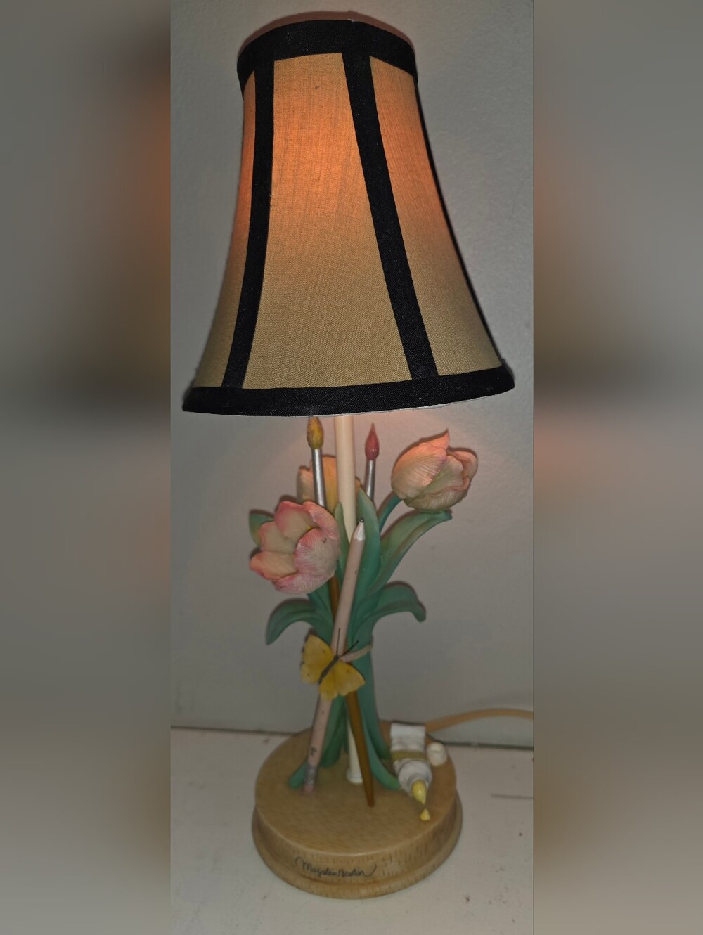 Vintage Artist Marjolein Bastin Nature's Sketchbook  Floral Tulip Table Lamp
